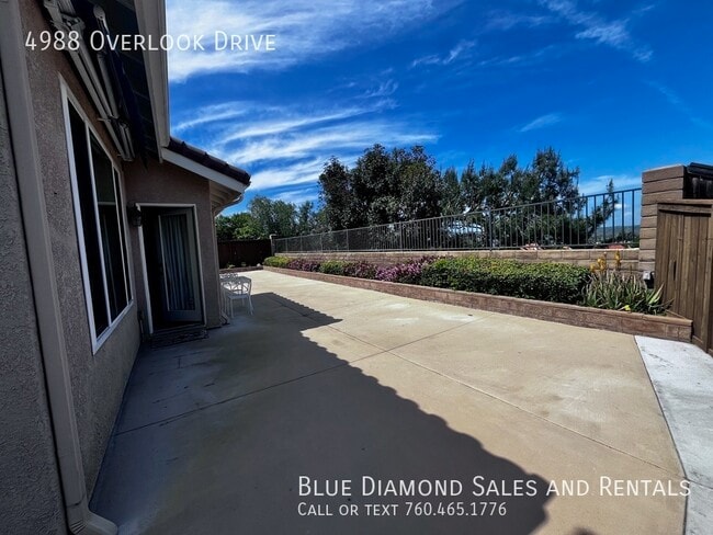 Building Photo - 4988 Overlook Dr