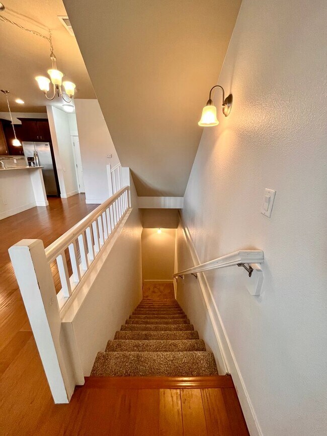 Building Photo - 3 Bedroom / 2.5 Bath Condo with 1 car attached garage in Fossil Lake Subdivision in Fort Collins, CO