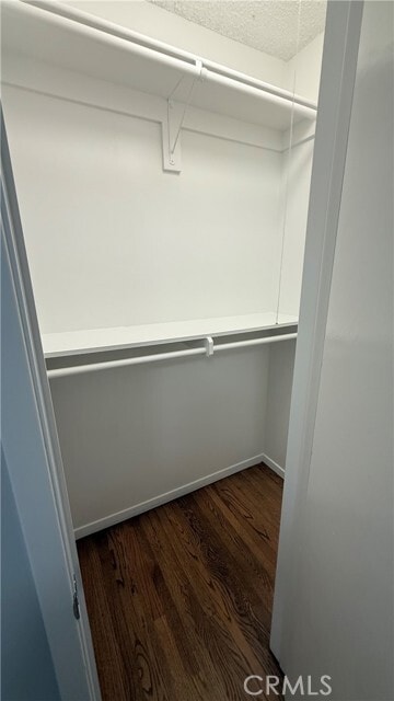 Building Photo - 1336 E Dalton Ave