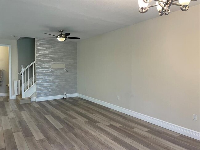 Building Photo - 10845 NW 74th Dr