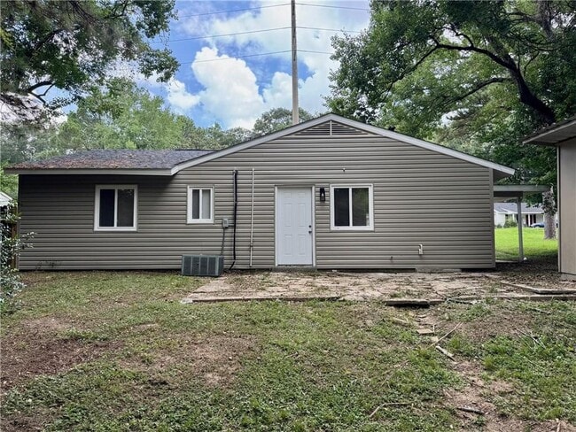 Building Photo - 4119 Springdale Rd