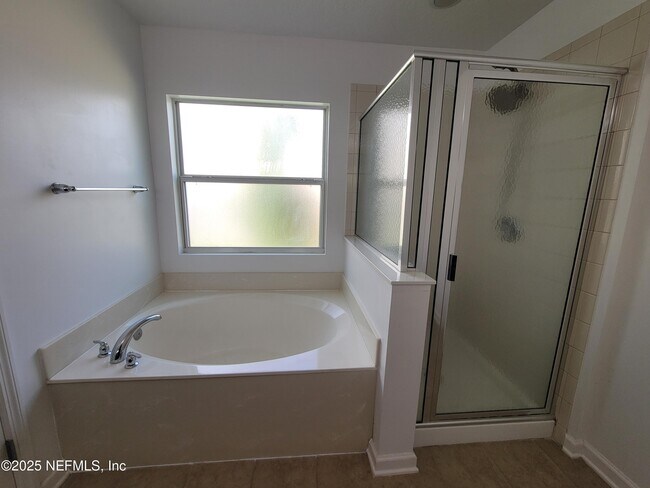 Building Photo - 4447 Oak Moss Loop