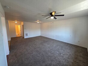 Building Photo - 15450