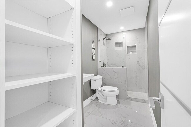 Building Photo - Southwest 133rd Court, Miami, FL 33175 - 3 BR 2.5 BA single-family home