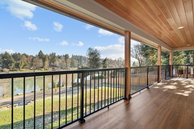 Building Photo - Lake Oswego Four Bedroom Home with View of...