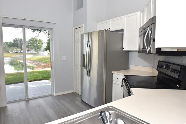 Building Photo - 271 Daniels Pointe Dr