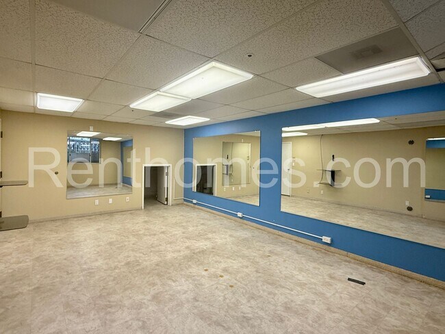 Building Photo - 4204 Explorer Ct