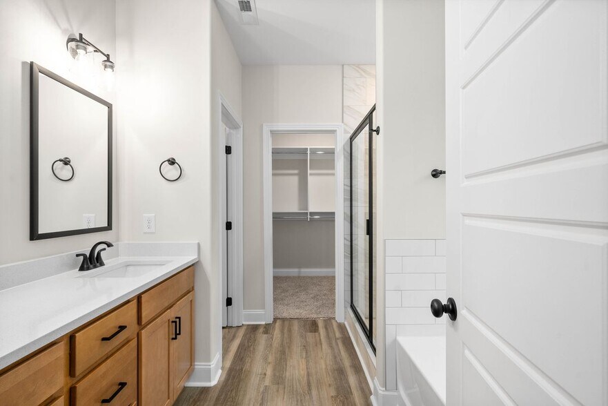 Building Photo - 218 Harvest Moon Dr