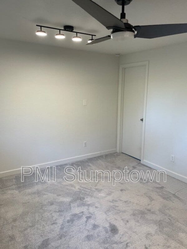 Building Photo - 11095 SE 92nd Ct