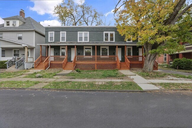 Building Photo - 2486 Findley Ave