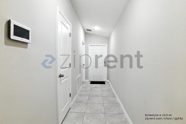 Building Photo - 10382 Blue Plume Ct