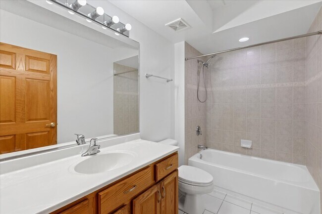 Building Photo - 2919 N Harlem Ave