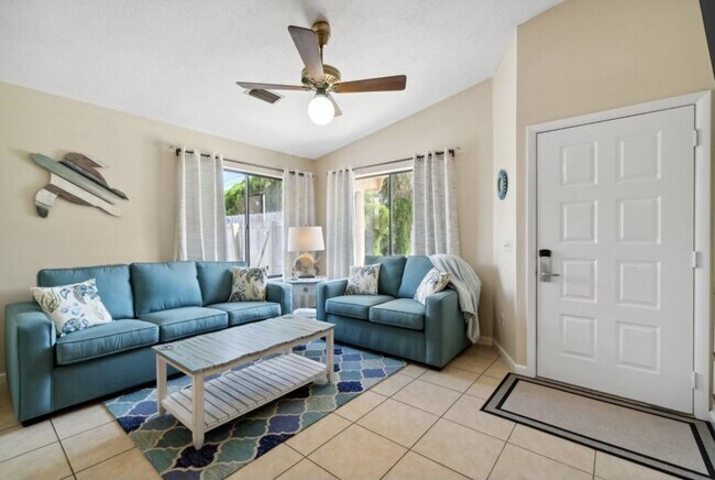 Building Photo - 5807 Sunset Ave