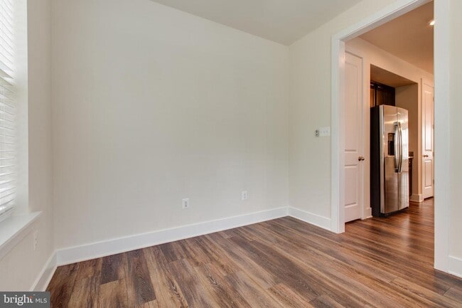 Building Photo - 2546 Buckthorn Dr