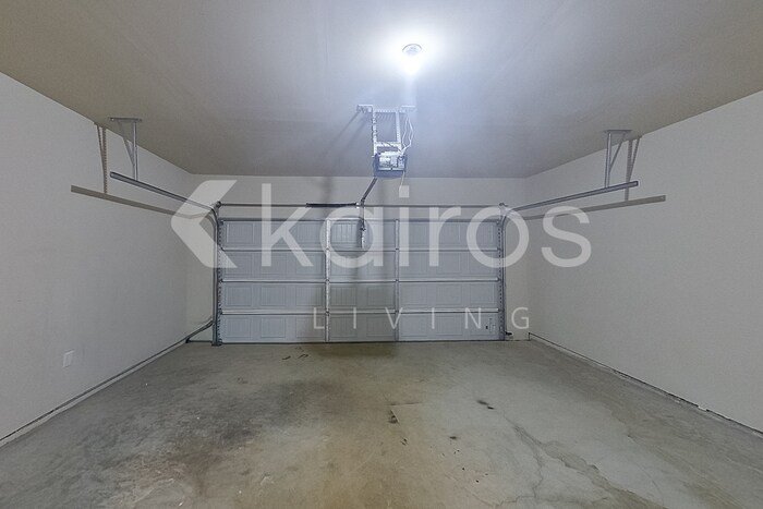 Building Photo - 1139 Freedom Pkwy