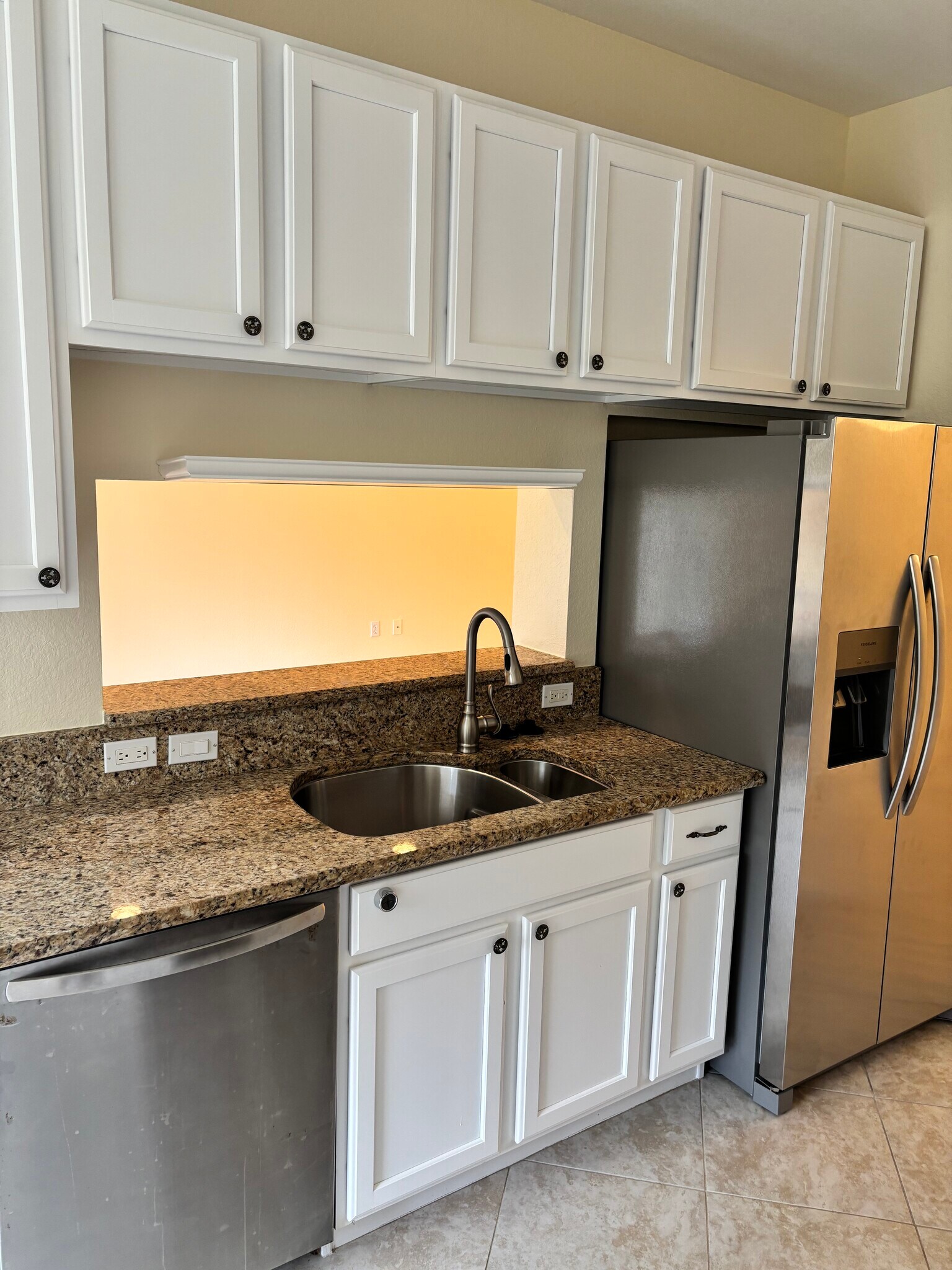 Kitchen - 7554 SW Herrington Ln