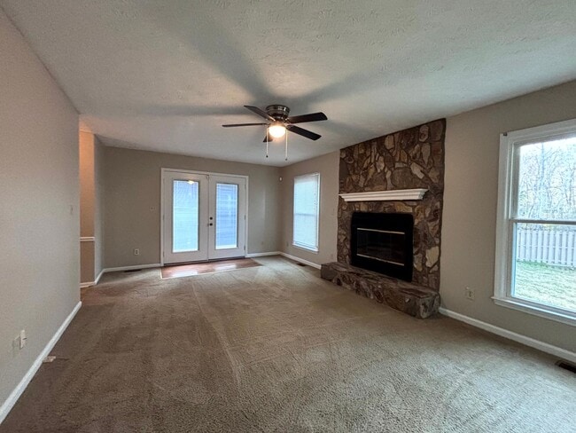 Building Photo - 1547 Londonderry Pl