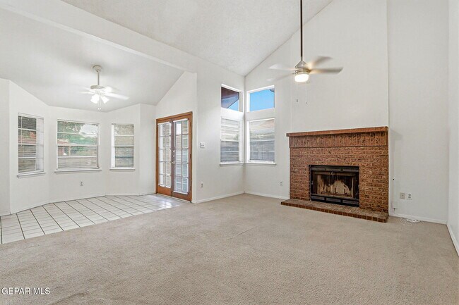 Building Photo - 10902 Yogi Berra Cir