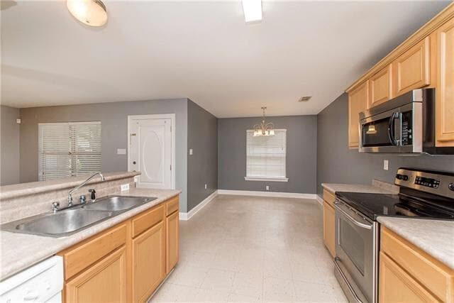 Building Photo - 147 Gitz Ln