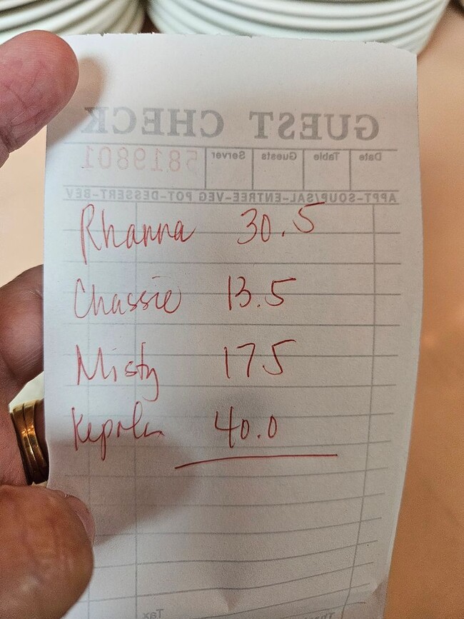 Building Photo - 3 bdroom, 2.5 bath