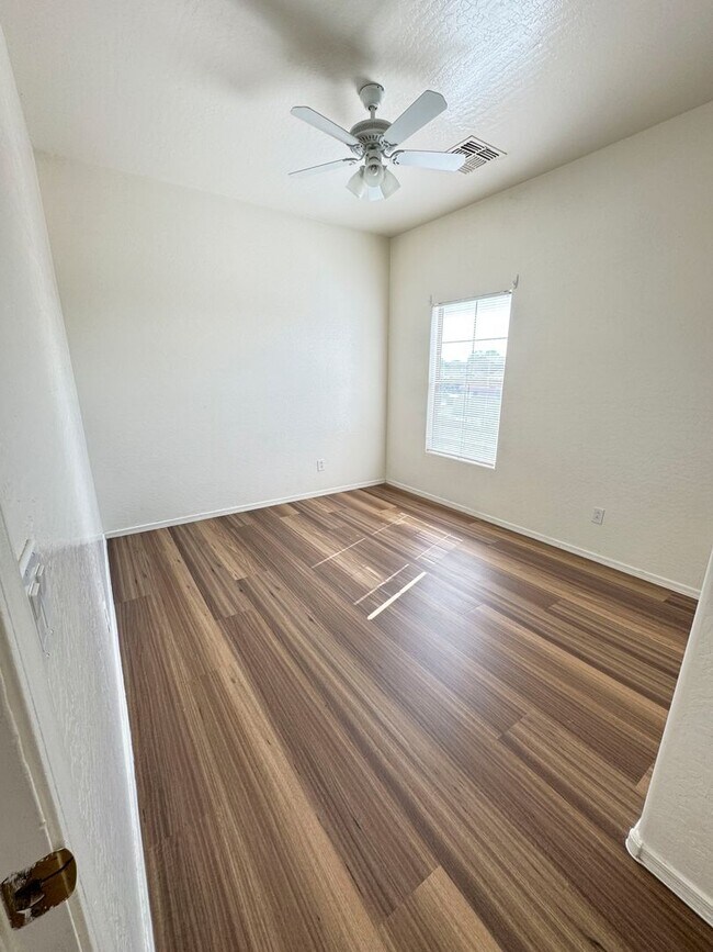 Building Photo - Queen Creek 4 bed 2.5 bath For rent
