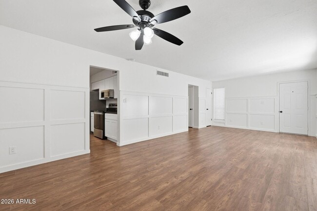 Building Photo - 231 N Robson