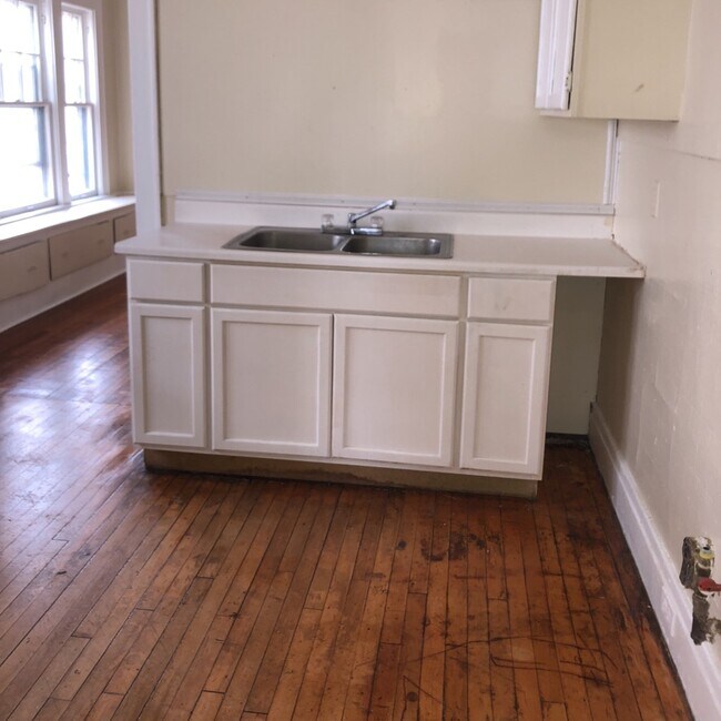 Building Photo - 1508 Bellevue Ave