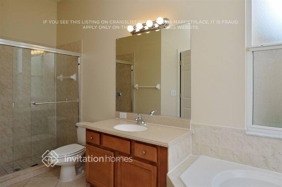 Building Photo - 6034 39th Ct E