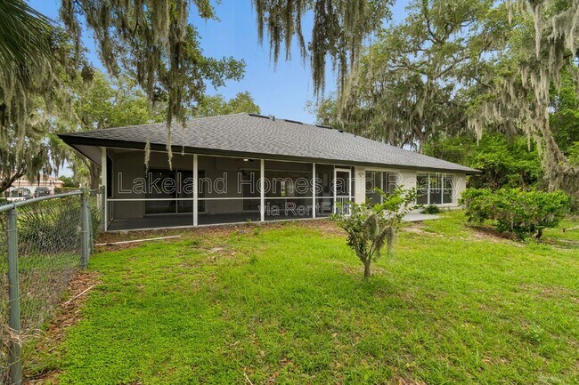 Building Photo - 95 Woodside Dr