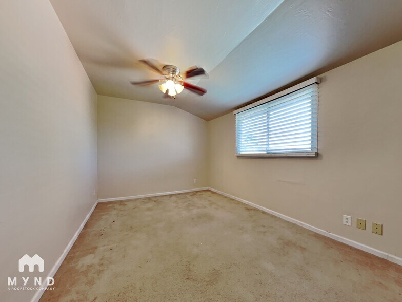 Building Photo - 8426 E Keim Dr
