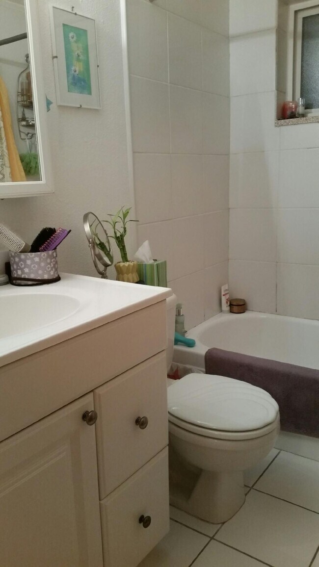 Building Photo - 155 S Pennsylvania St