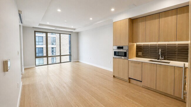 Building Photo - 1224 M St NW