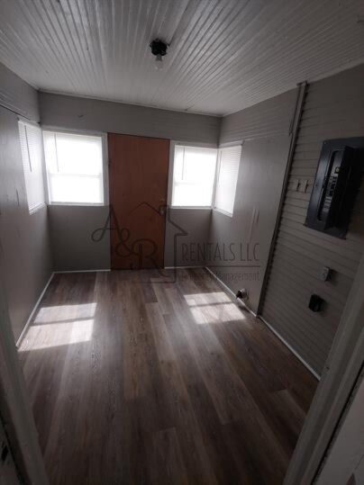 Building Photo - 103 W Mead St