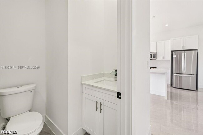 Building Photo - 4402 E 19th St