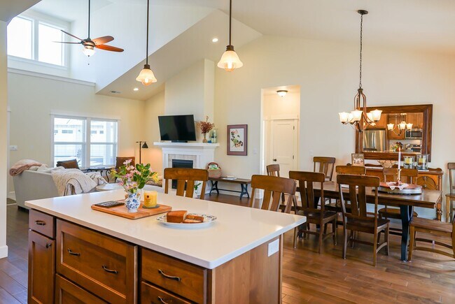 Building Photo - Beautiful Dover Bay Home