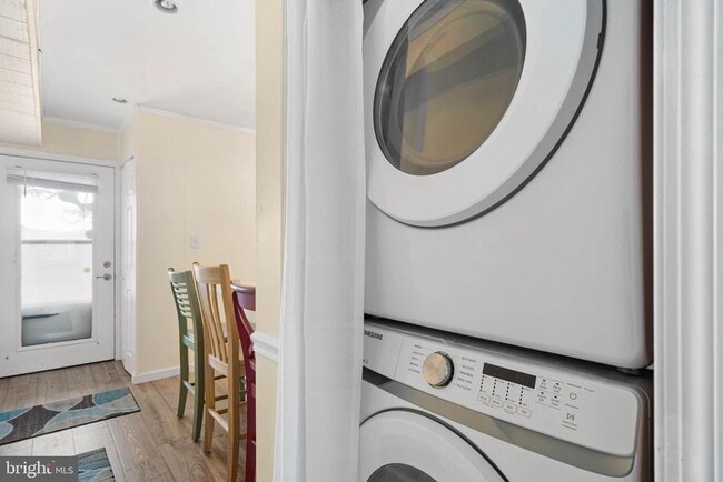 Building Photo - 38256 Hummingbird Ln