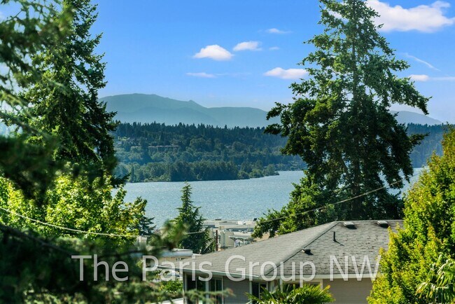 Building Photo - Stunning 2024 Built Downtown Kirkland Luxe Home for Rent! 3br/3.5ba/2410sf