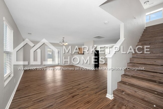 Building Photo - 344 Mertle Dr