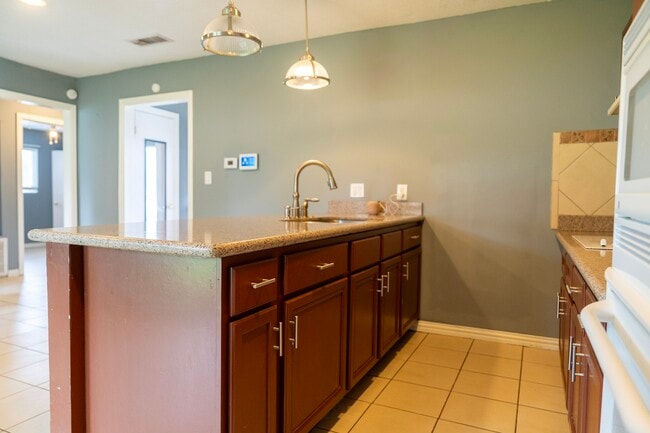 Building Photo - 12803 Segrest Dr