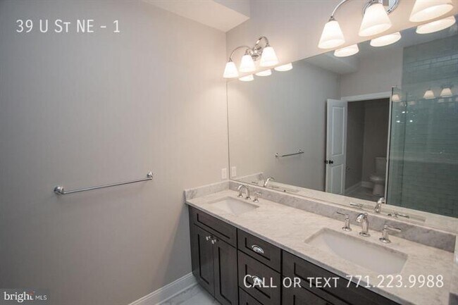 Building Photo - 39 U St NE