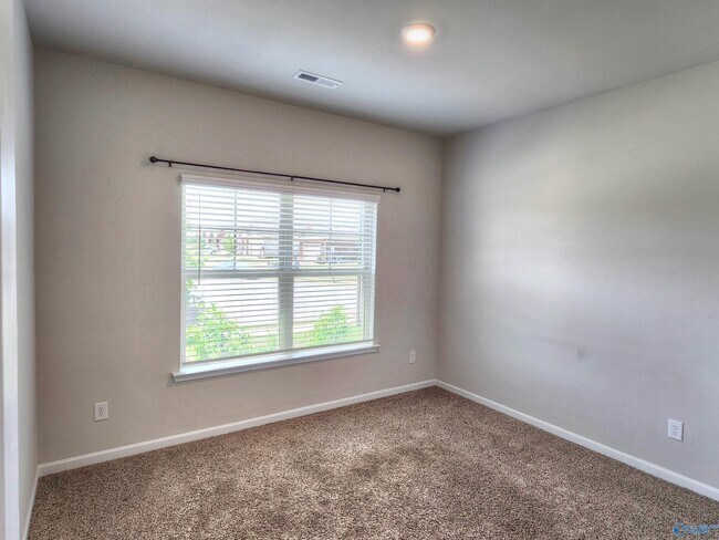 Building Photo - 14970 Eva Cir