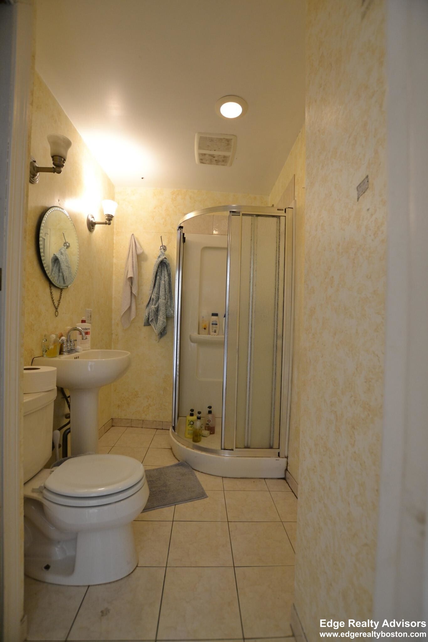 Building Photo - 70 Arlington St