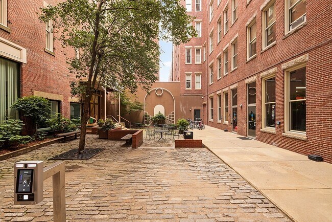 Building Photo - 181 Essex St