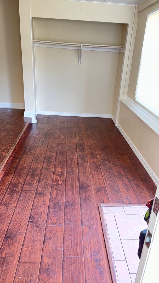 Building Photo - COMING SOON - 3 BEDROOM 1 BATH HOME LARGE FAMILY ROOM