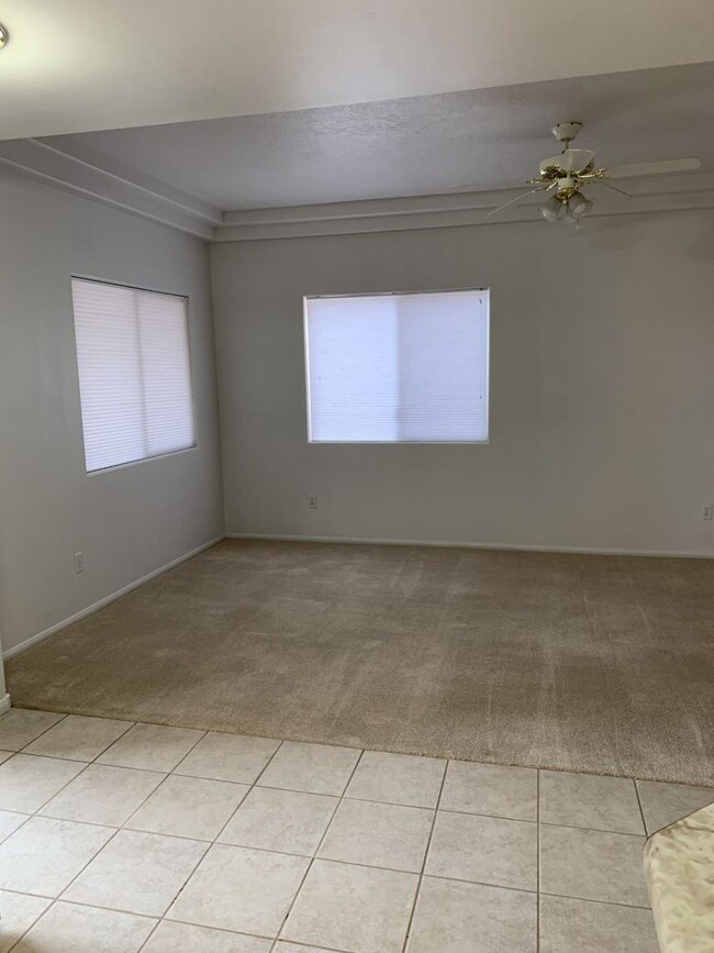 Building Photo - Wonderful lower level 2 bedroom, 2 bathroo...