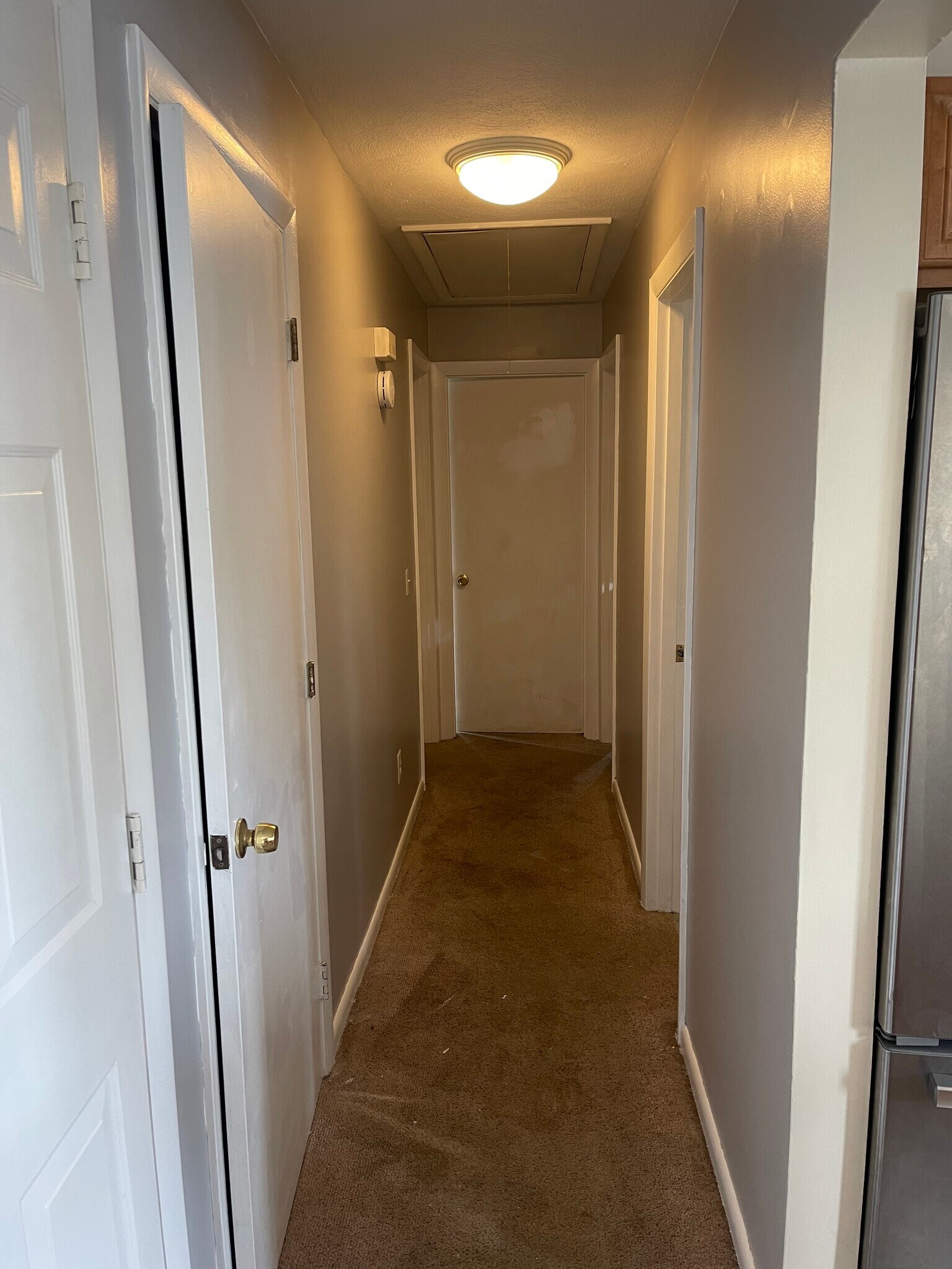 Hallway - 44 N Woody Hill Rd
