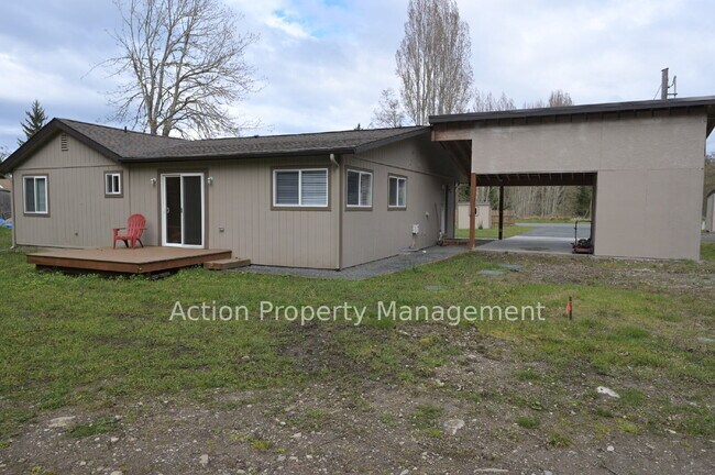 Building Photo - Updated Single-Level Home with Spacious Interior & Covered Parking