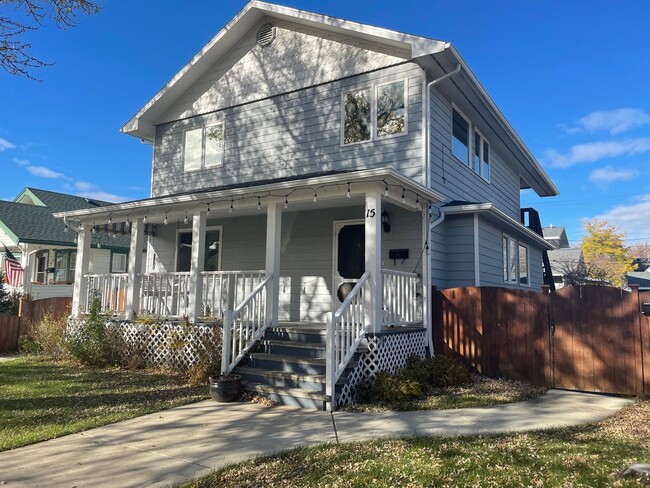 Building Photo - 15 Alderson Ave