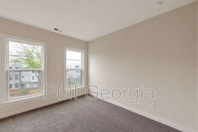 Building Photo - 1807 Brandsford St NW