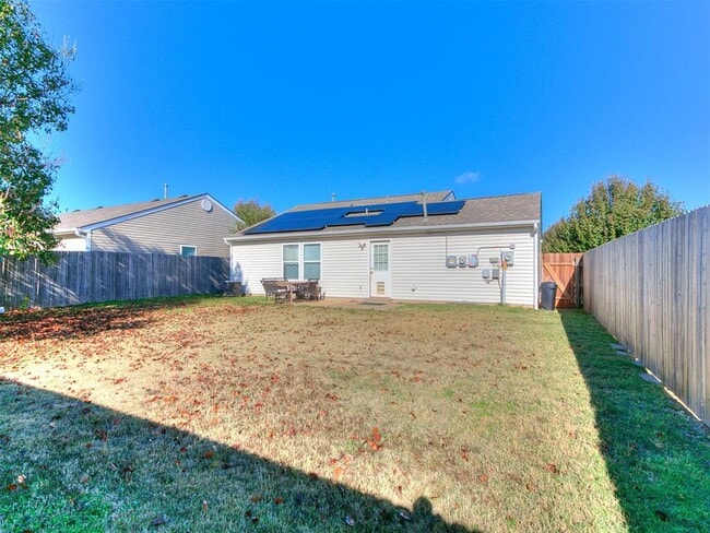 Building Photo - 414 English Elm Ln